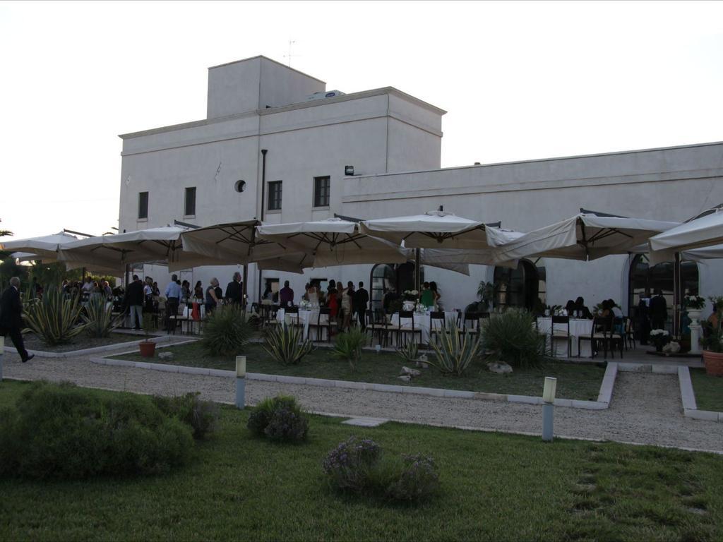 Hotel Saraceno Al Faro Tarente Buitenkant foto