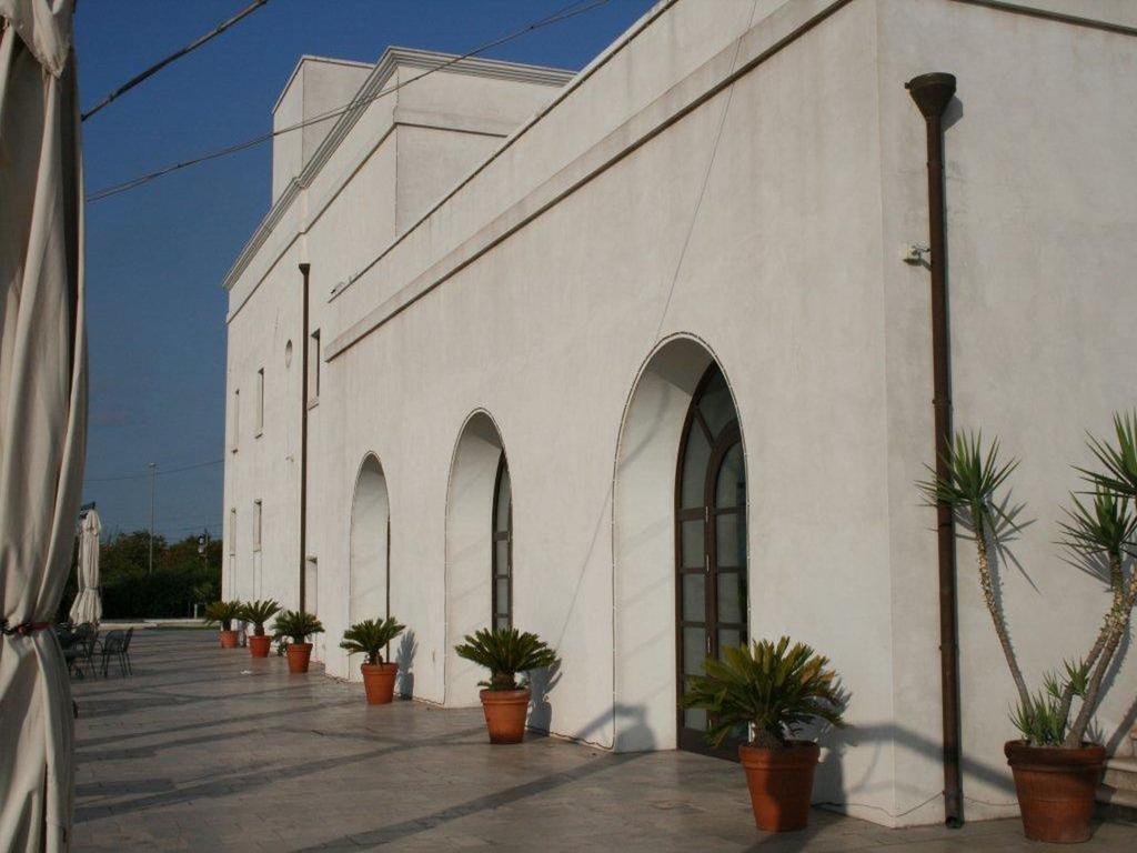 Hotel Saraceno Al Faro Tarente Buitenkant foto