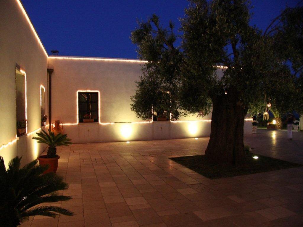 Hotel Saraceno Al Faro Tarente Buitenkant foto