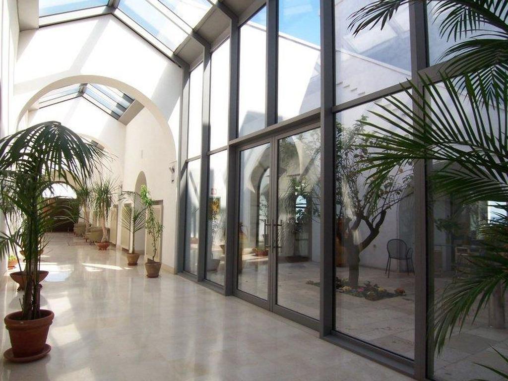 Hotel Saraceno Al Faro Tarente Buitenkant foto